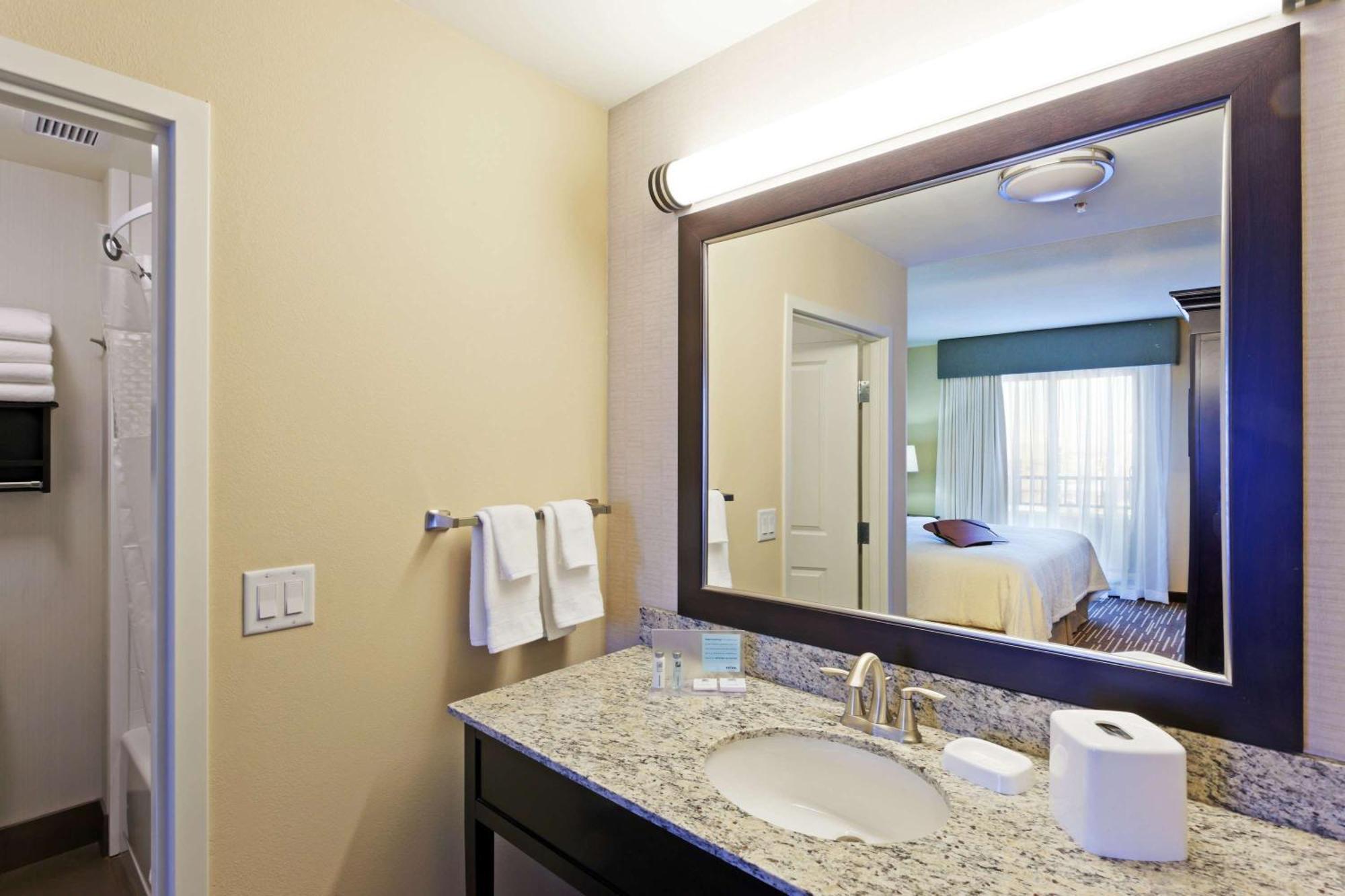 Hampton Inn & Suites Denver Airport / Gateway Park Aurora Extérieur photo