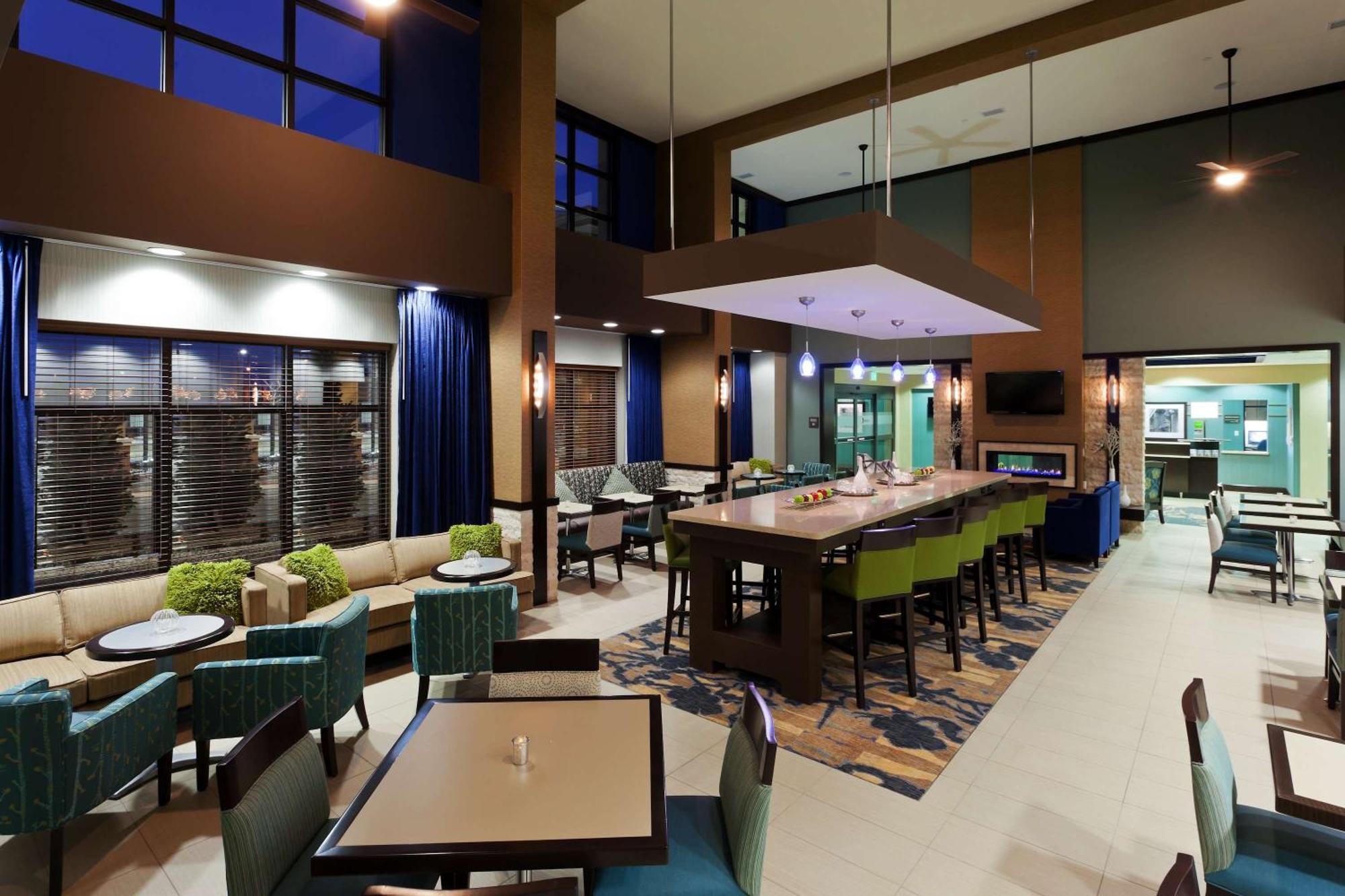 Hampton Inn & Suites Denver Airport / Gateway Park Aurora Extérieur photo